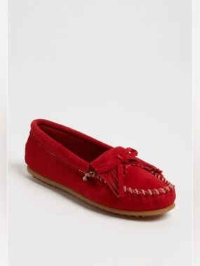Minnetonka Red Suede Moccasin with Fringe Bow Size 5